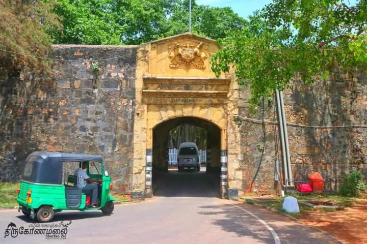 Uppuveli Beach House Trincomalee Exterior foto